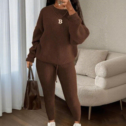 ✨ Cet ensemble 2 pièces pour femme en maille côtelée joue la carte décontractée — facile à porter au quotidien 🧶