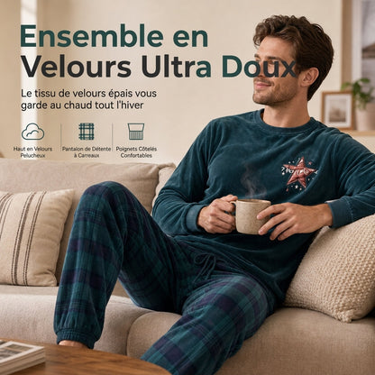 Ensemble de maison deux pièces avec haut vert à manches longues et pantalon vert à carreaux