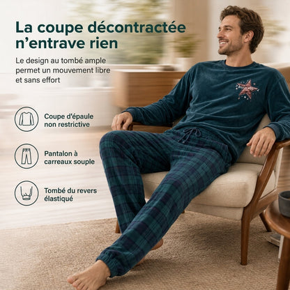 Ensemble de maison deux pièces avec haut vert à manches longues et pantalon vert à carreaux